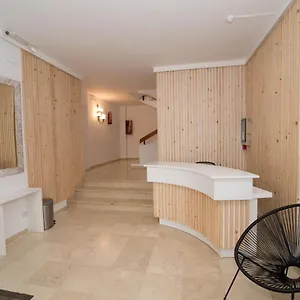 Mestret Apartamento